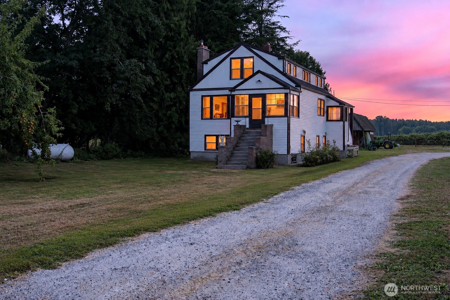 11174 Sterling Road Property Photo 1