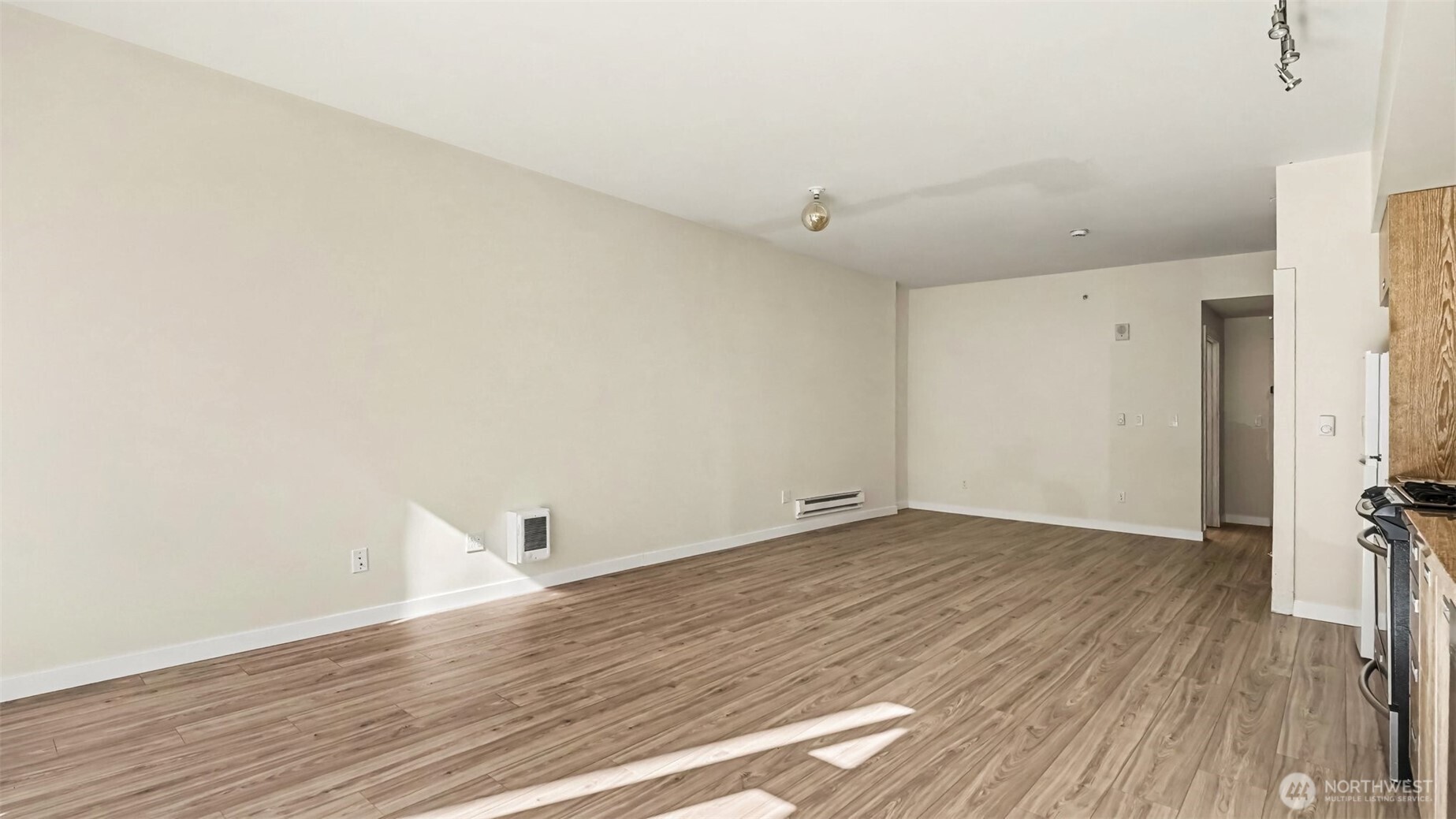2911 2nd Avenue 515 Property Photo 4