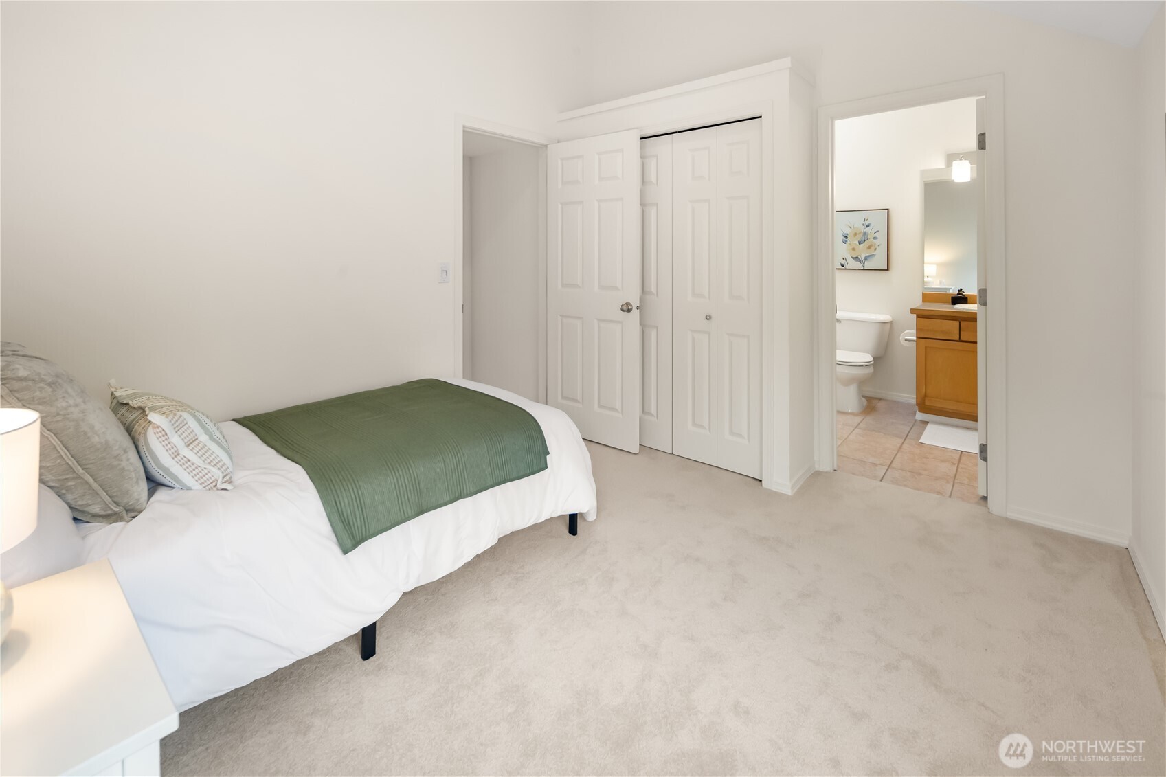 2038 Franklin Avenue Property Photo 22