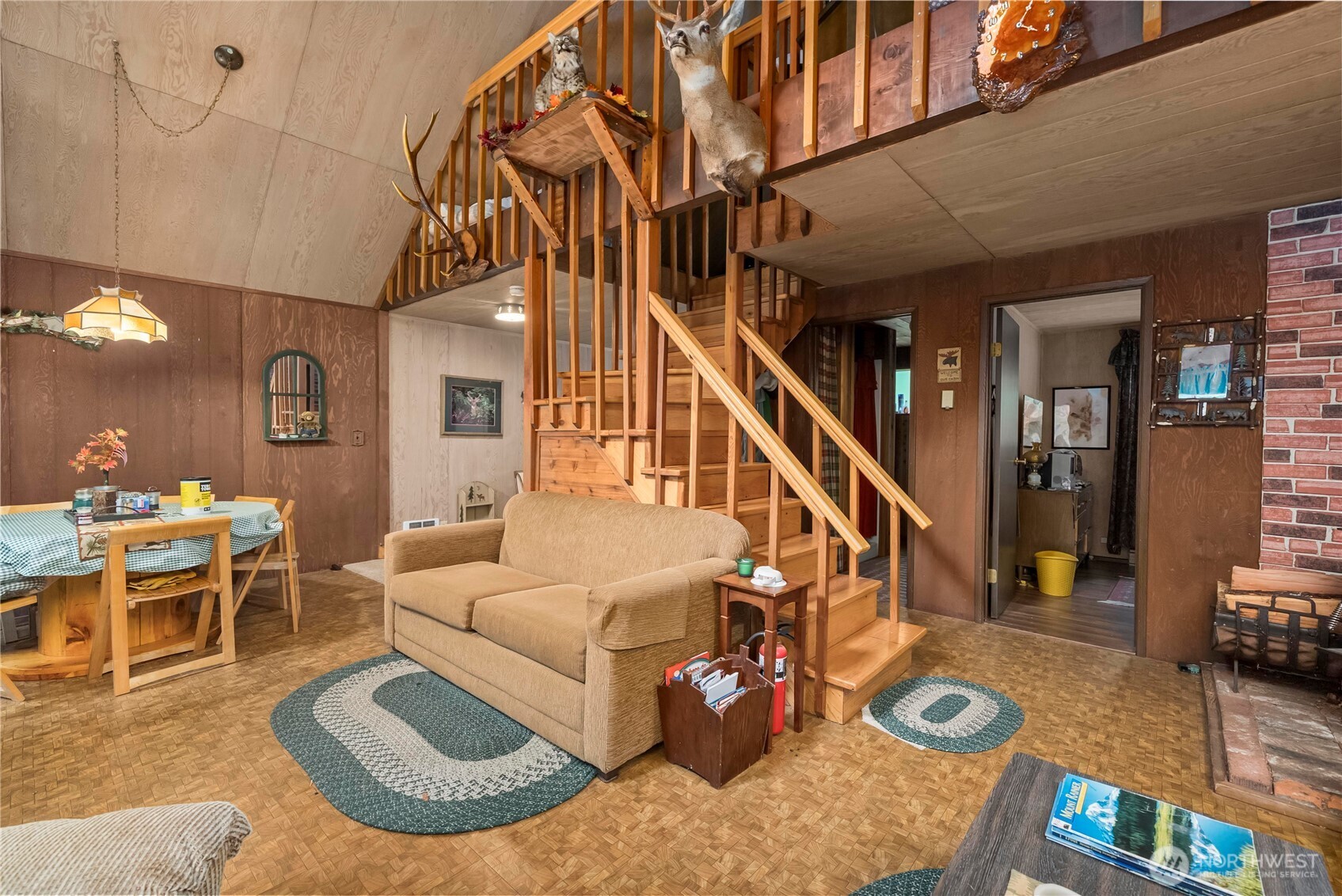 146 Mount Rainier Drive Property Photo 6