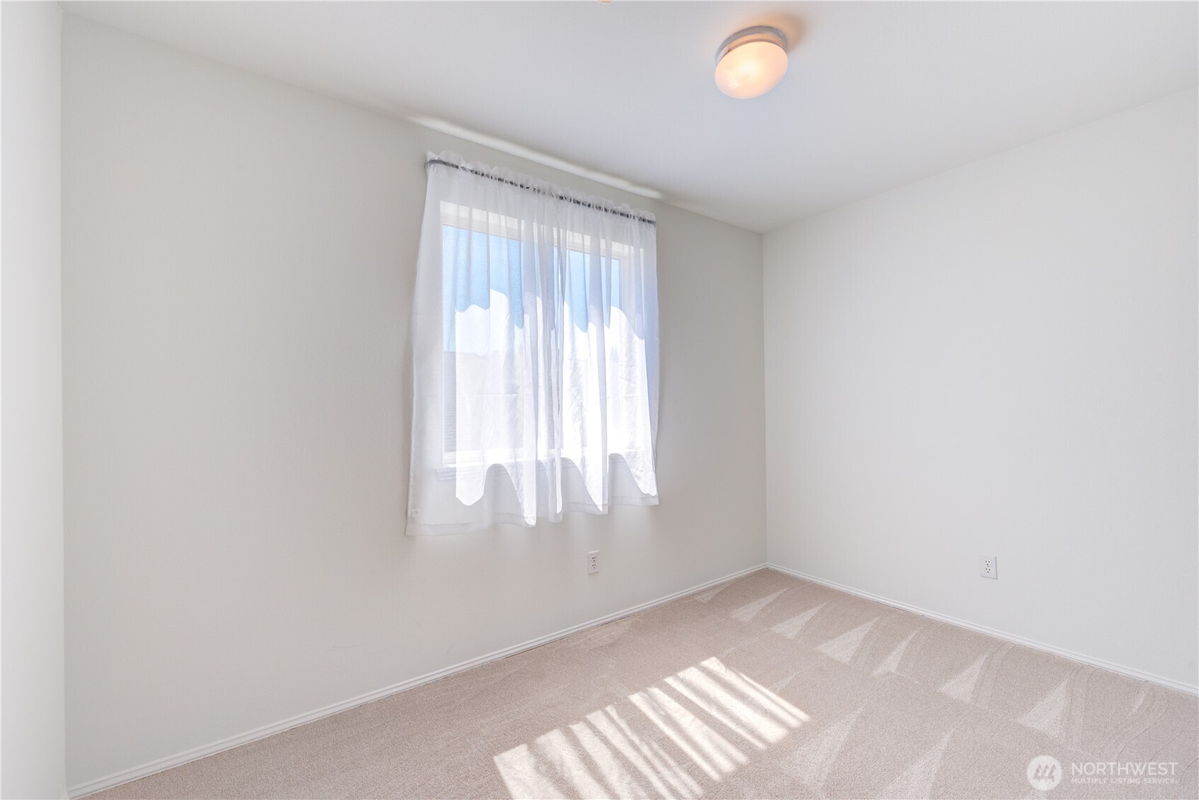 18210 73rd Avenue 304 Property Photo 18