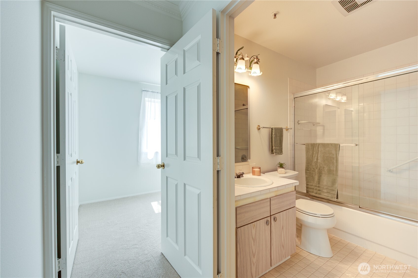 18210 73rd Avenue 304 Property Photo 19