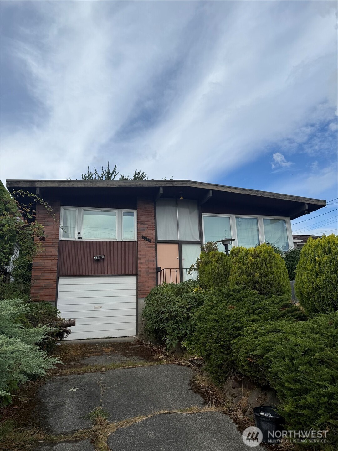 2311 21st Avenue Property Photo 1