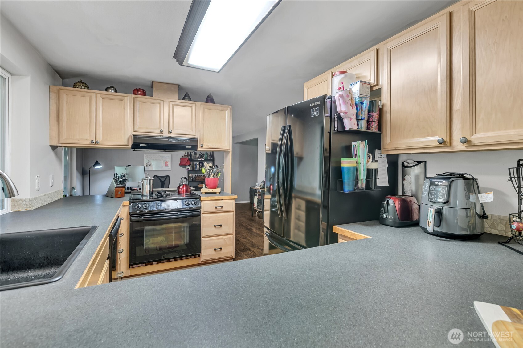 10015 Jimi Place Property Photo 12