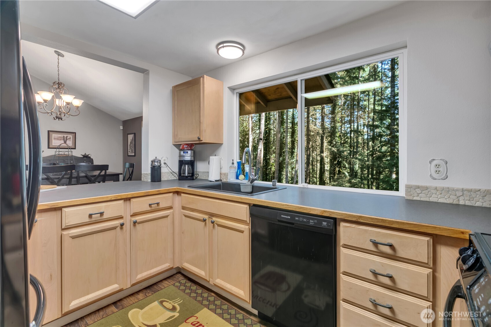 10015 Jimi Place Property Photo 14