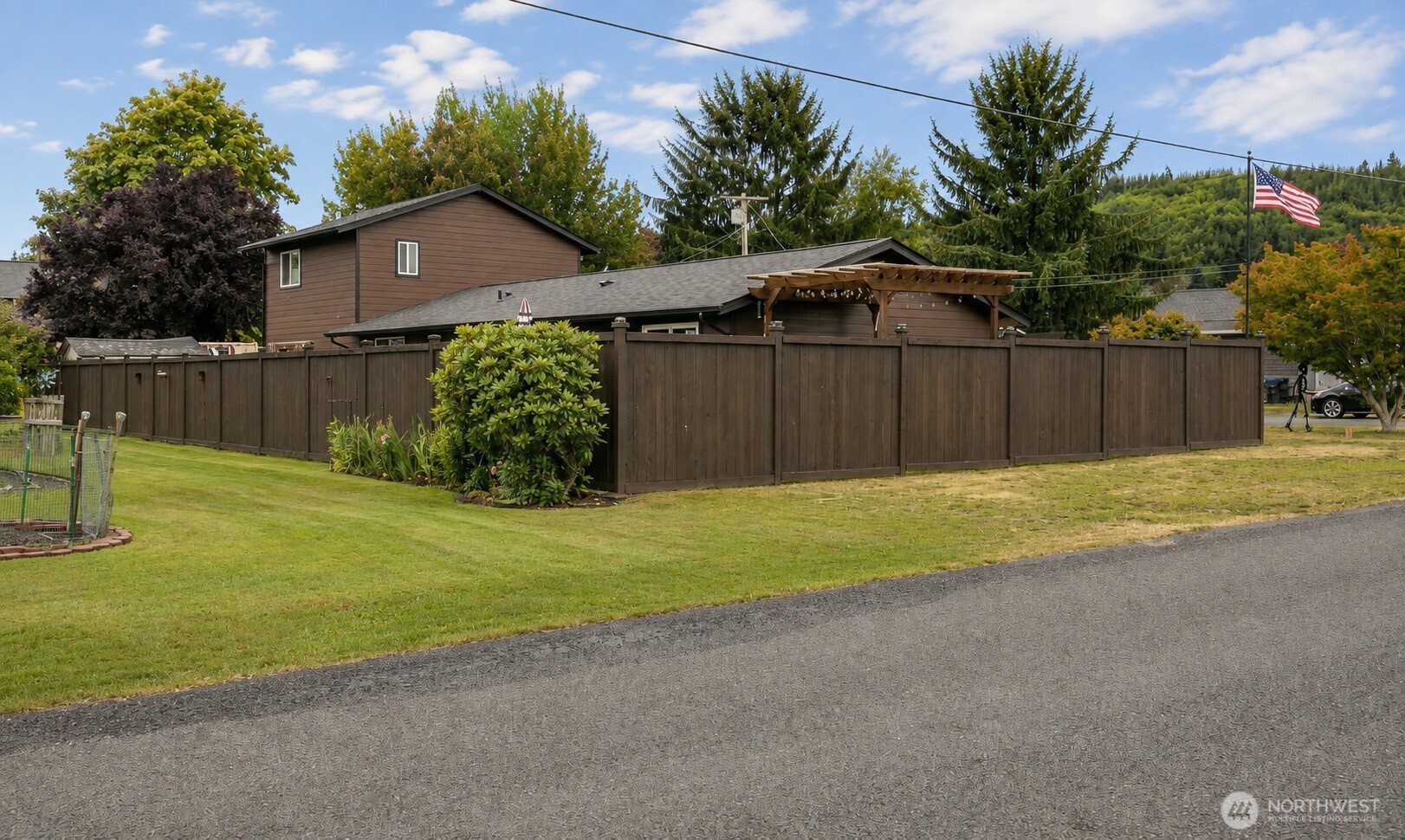 815 E Simpson Avenue Property Photo 30