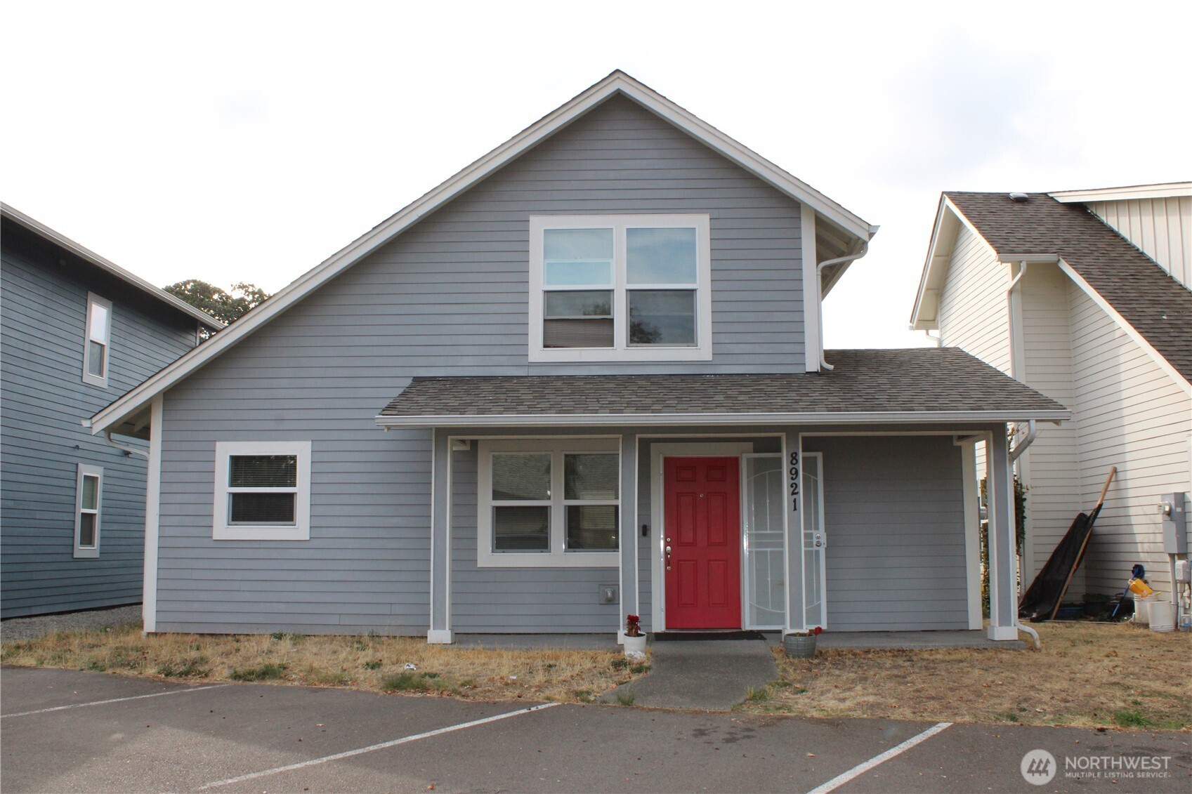 8921 Commercial Street Property Photo 2