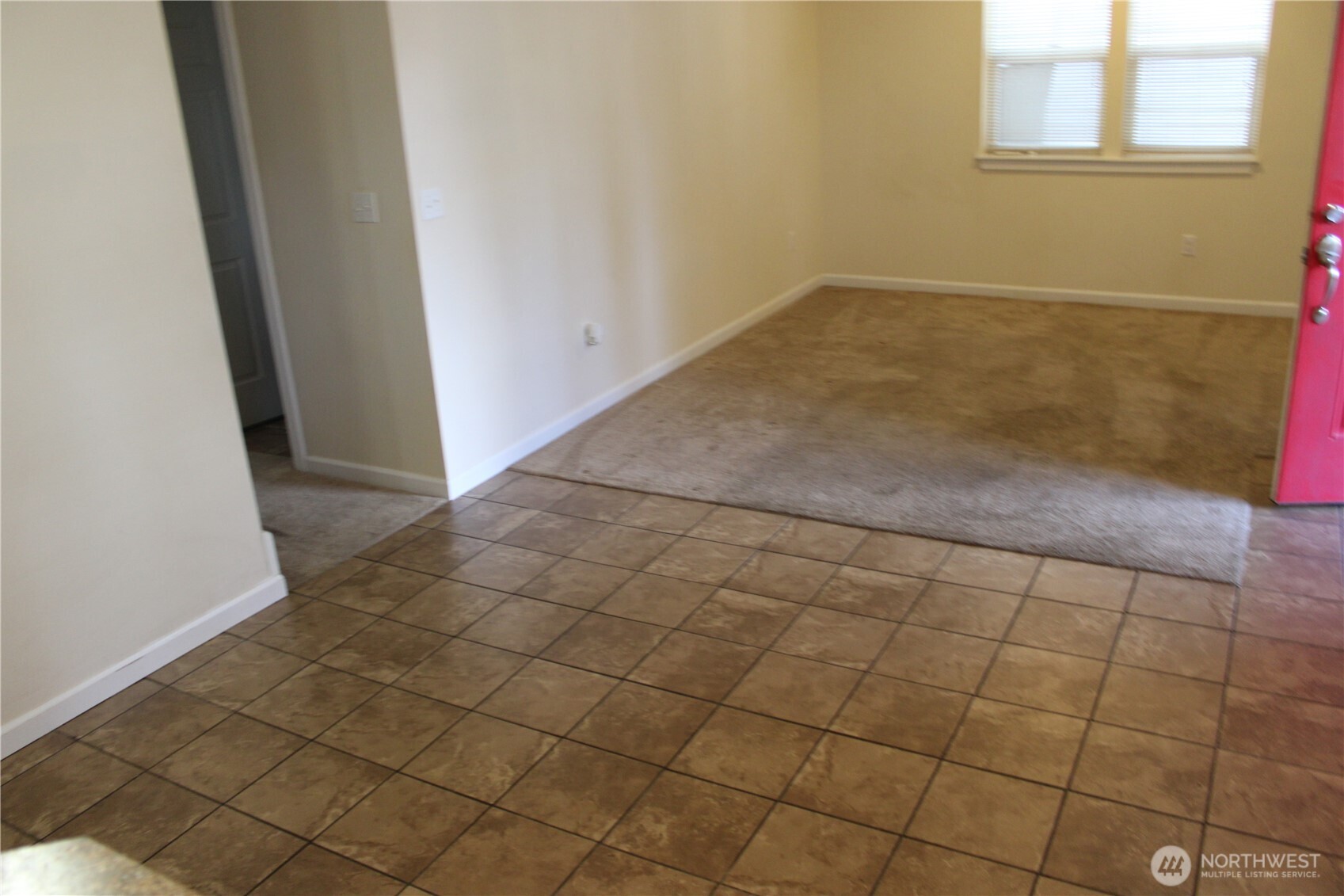 8921 Commercial Street Property Photo 4