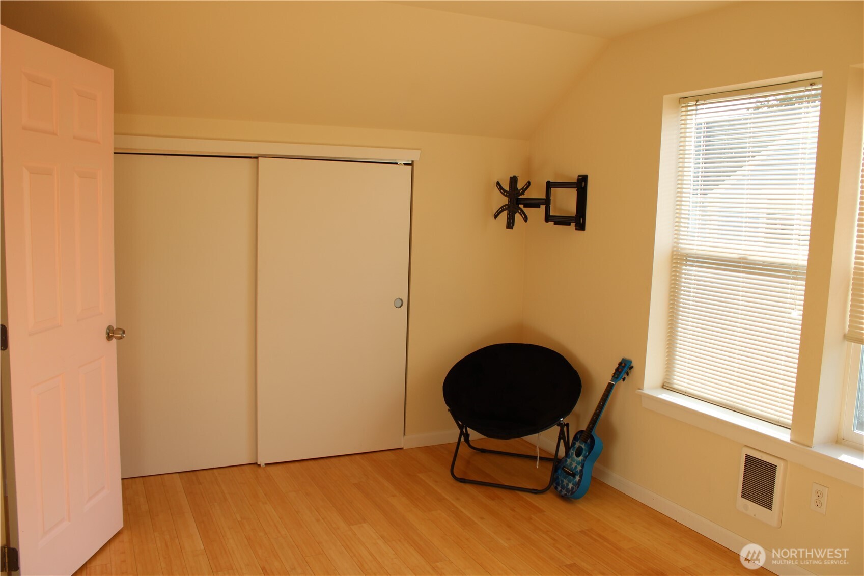 8921 Commercial Street Property Photo 22