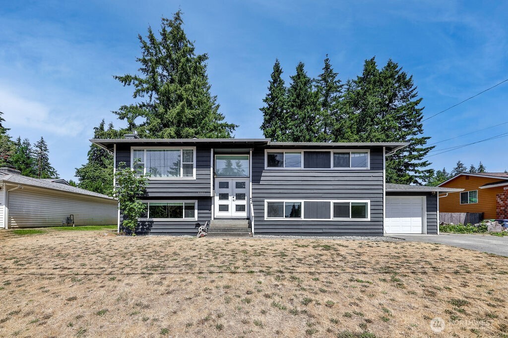 4601 238th Place Property Photo 2