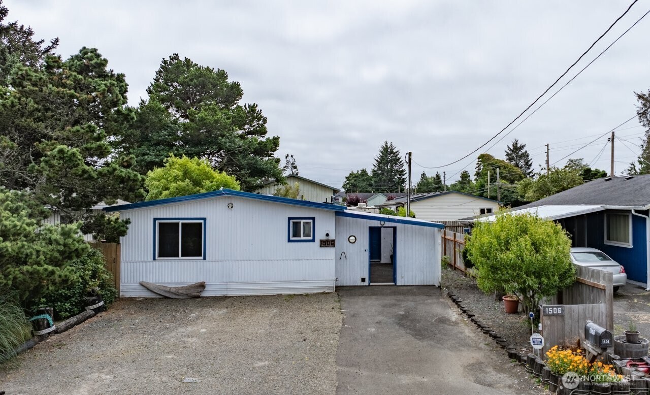 1506 266th Place Property Photo 1