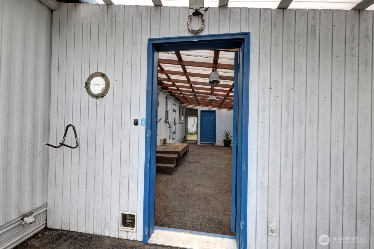 1506 266th Place Property Photo 5