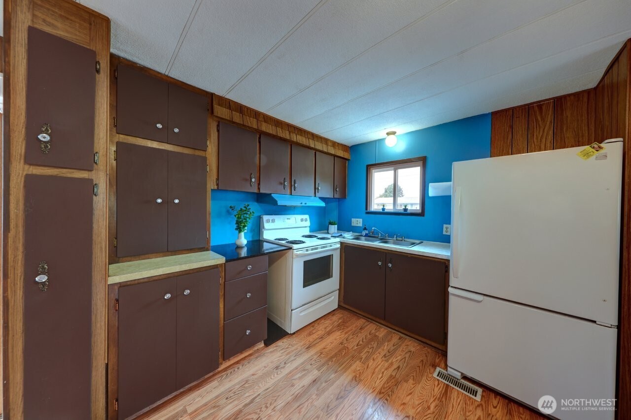 1506 266th Place Property Photo 14