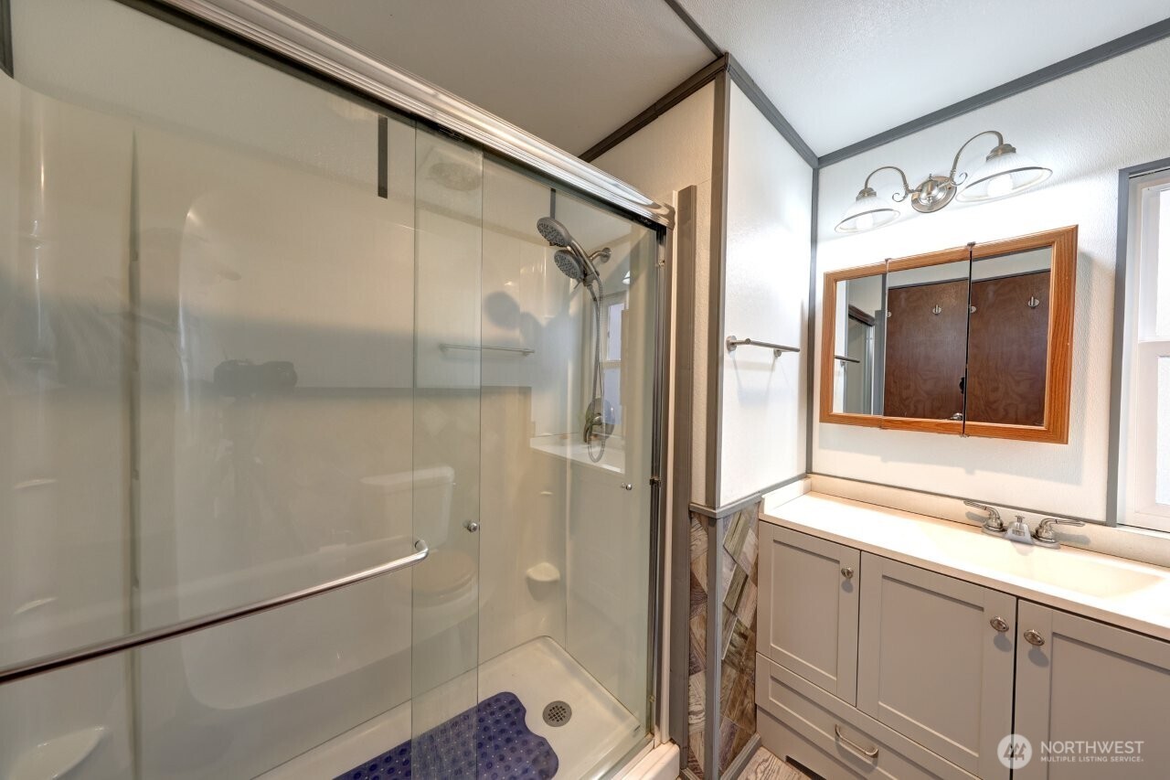 1506 266th Place Property Photo 25