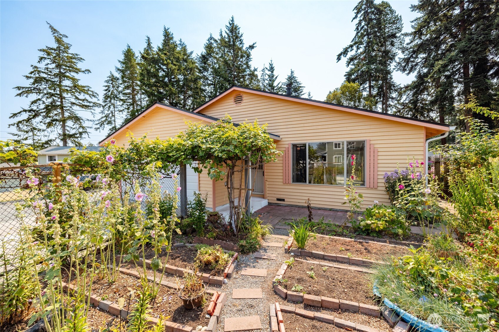 1961 Ne 9th Avenue Property Photo 3