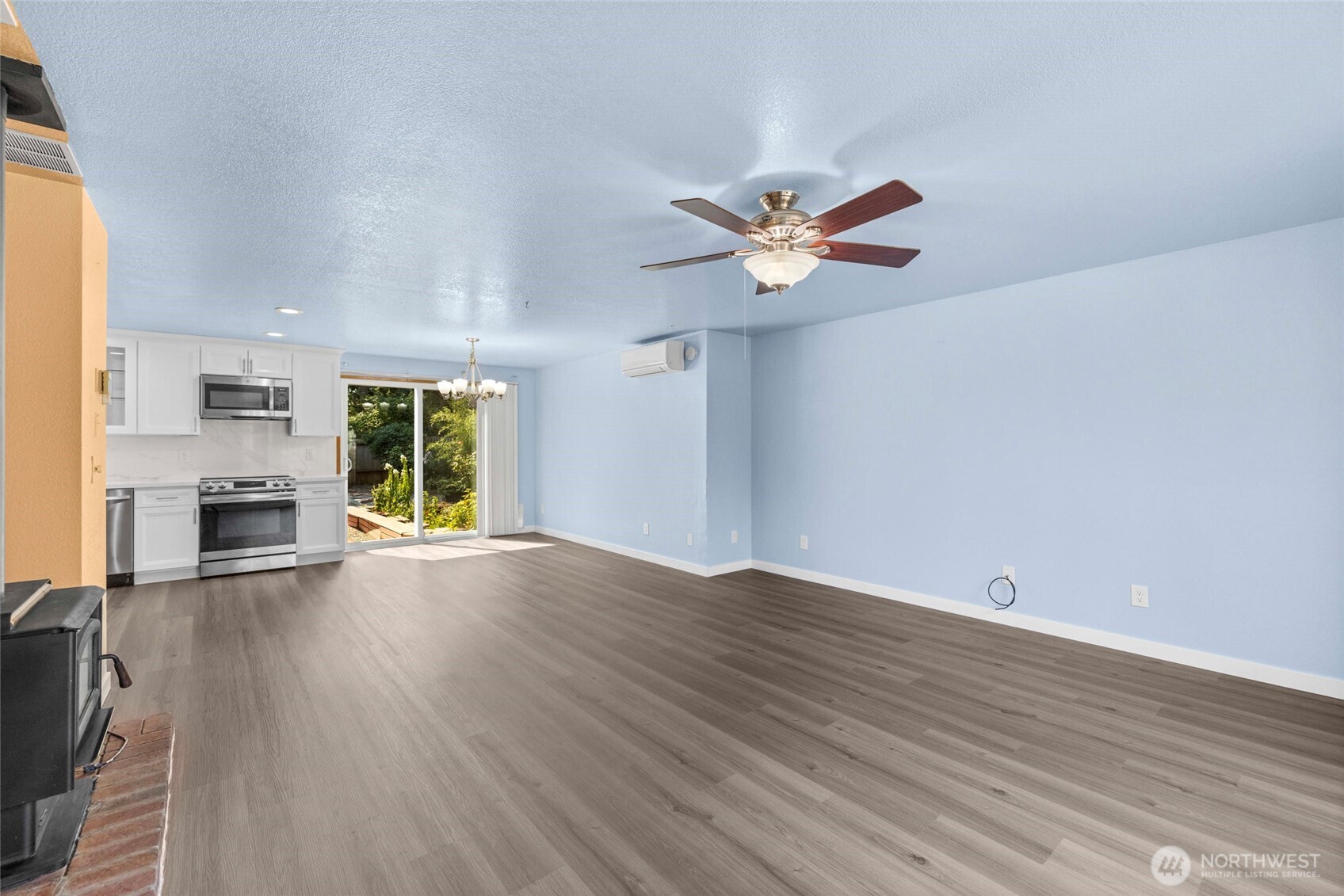 1961 Ne 9th Avenue Property Photo 6