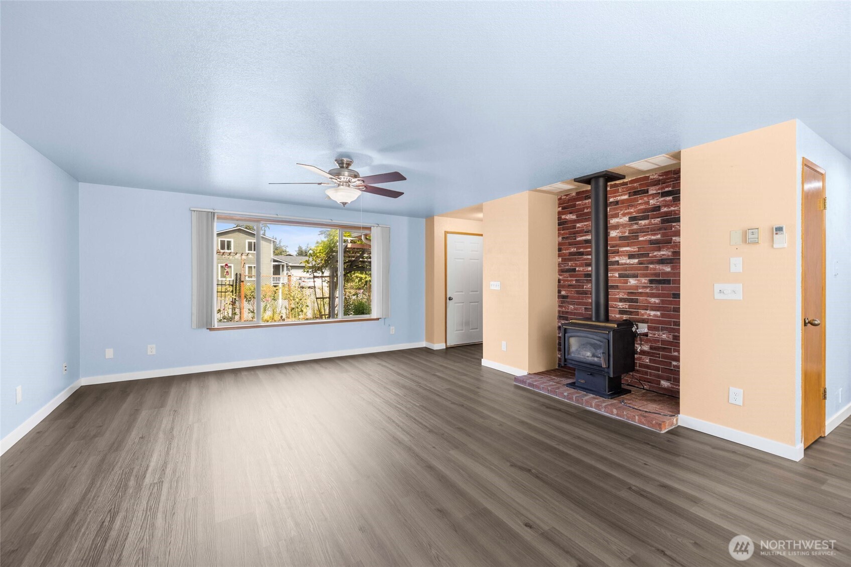 1961 Ne 9th Avenue Property Photo 8