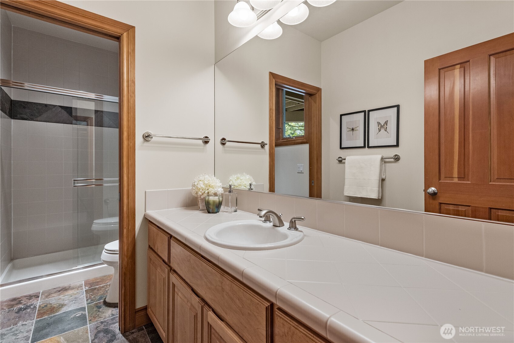 818 Windsor Drive Property Photo 33