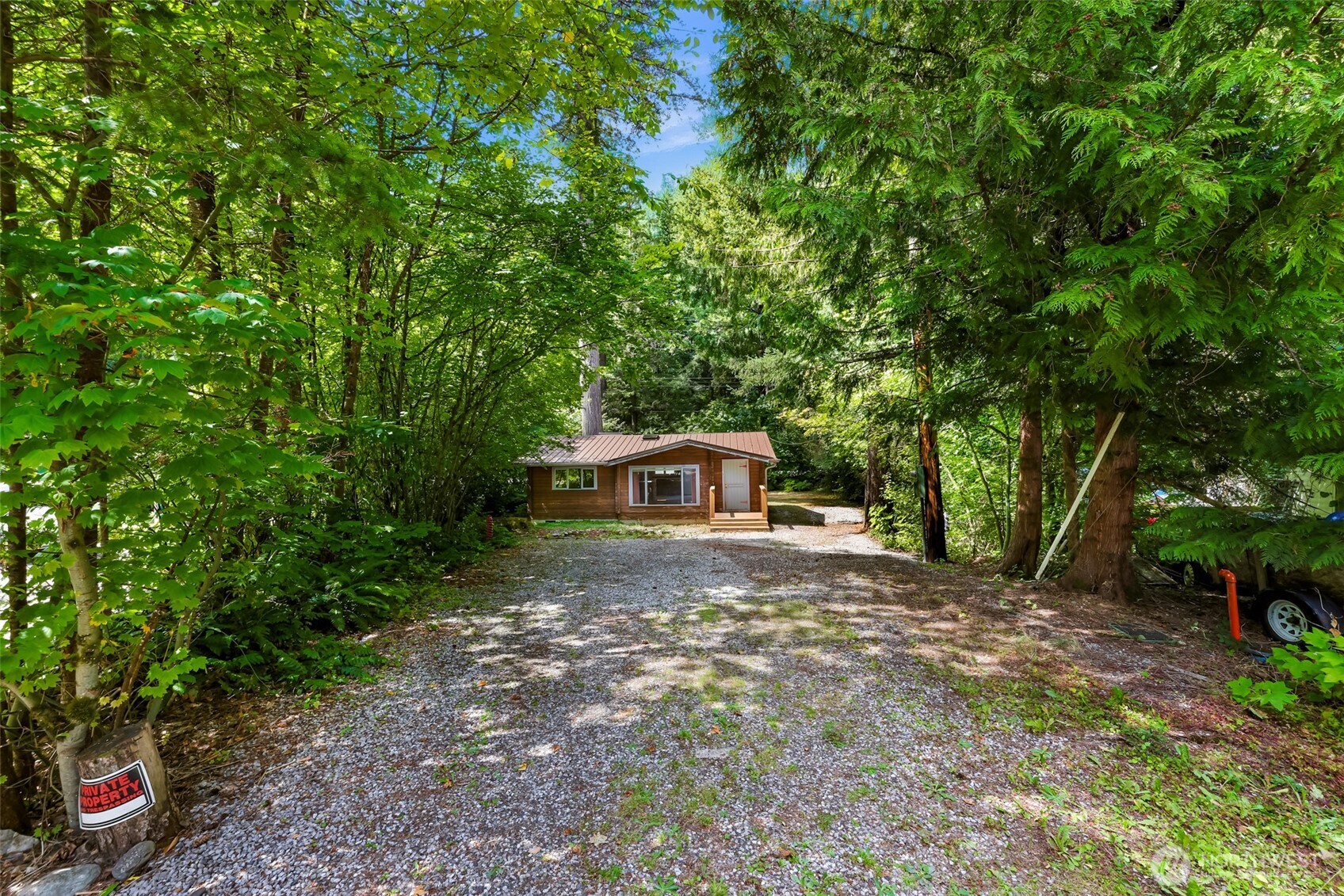 6105 Poppy Court Property Photo 4