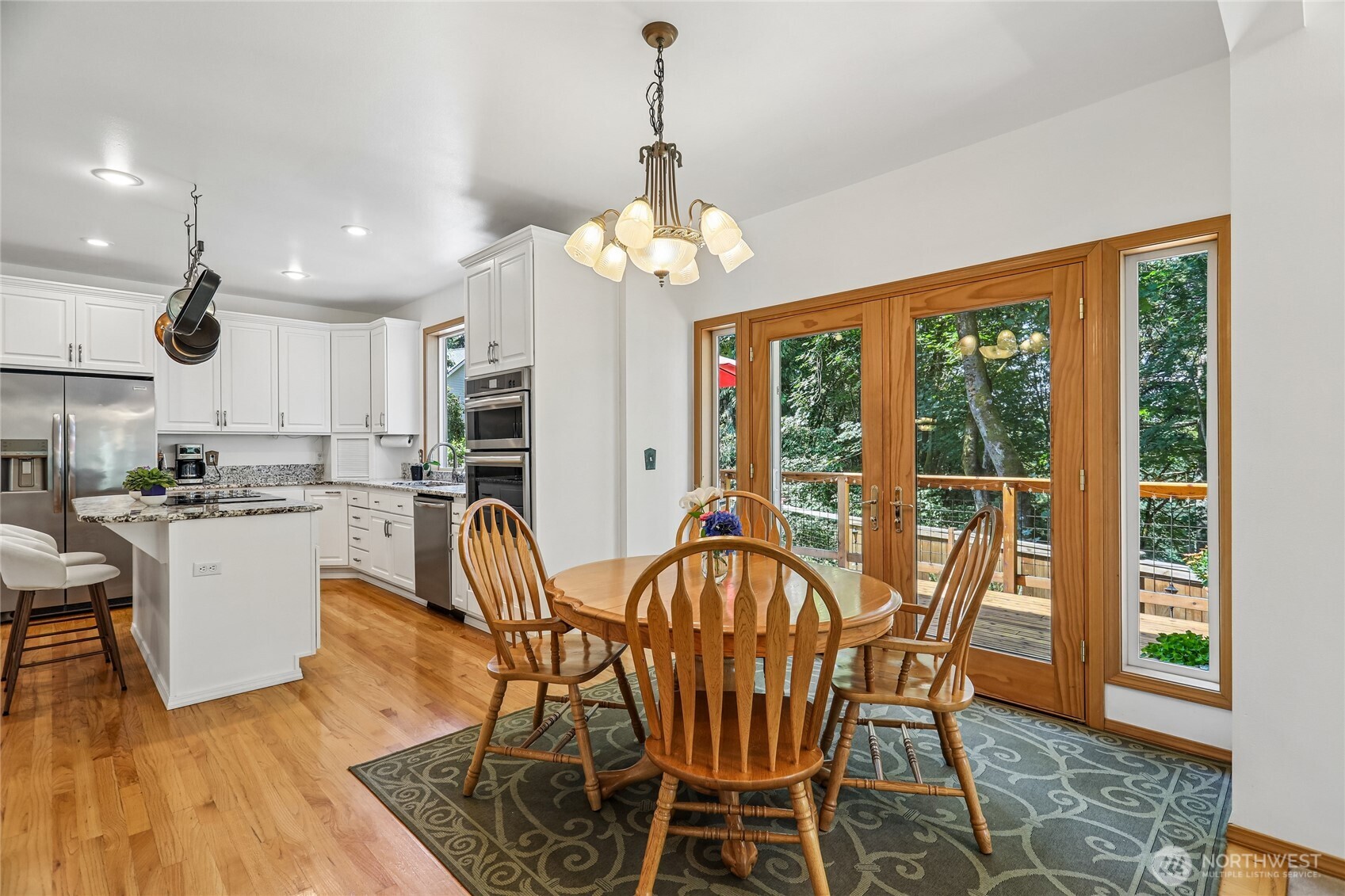 2331 Olympia Avenue Property Photo 9
