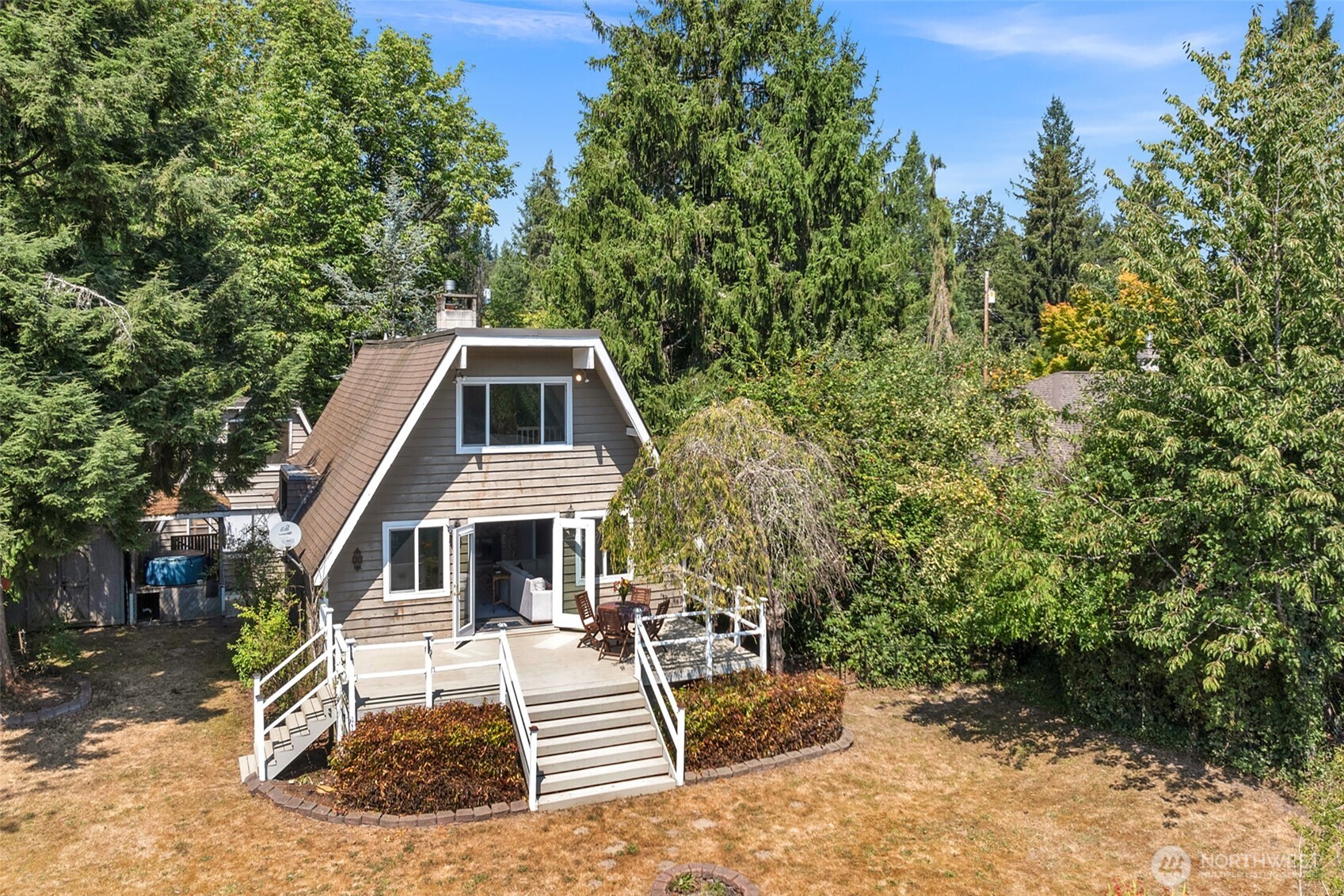 1010 Dyer Road Property Photo 4