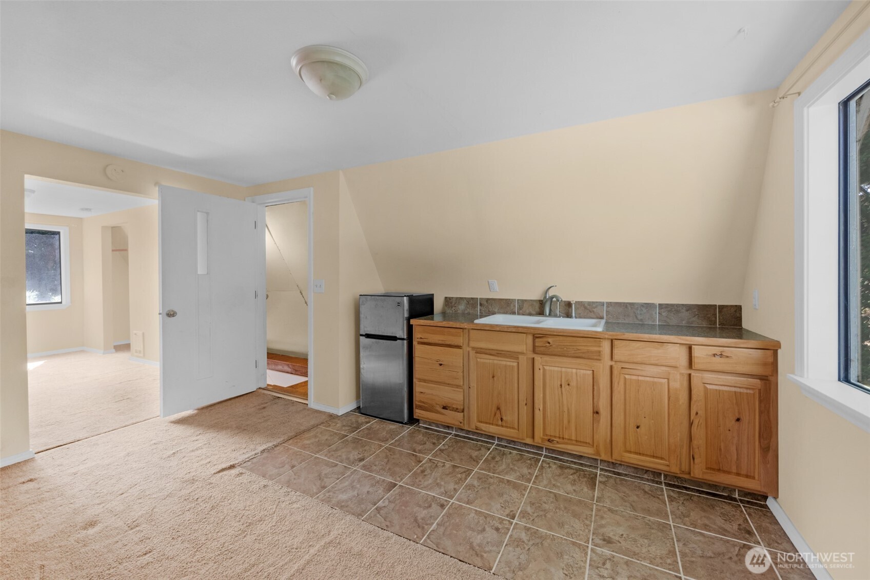 1010 Dyer Road Property Photo 28