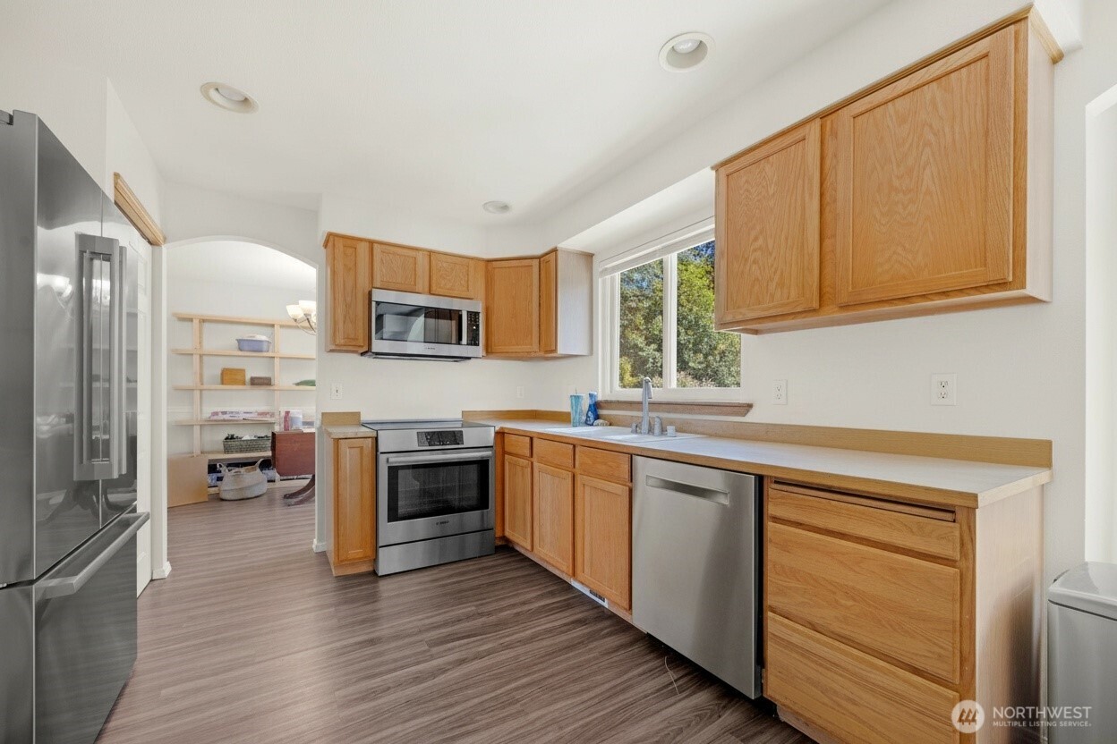 2804 124th Avenue Property Photo 7