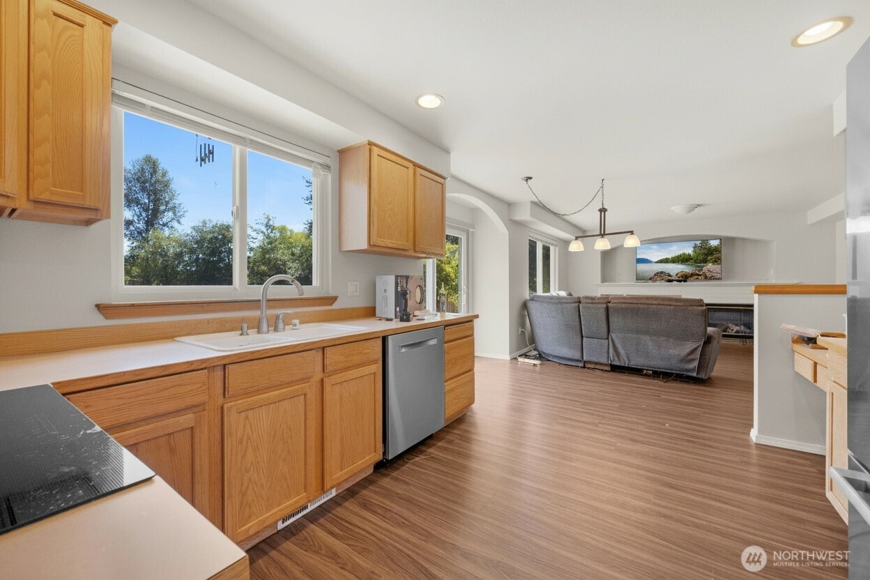 2804 124th Avenue Property Photo 9
