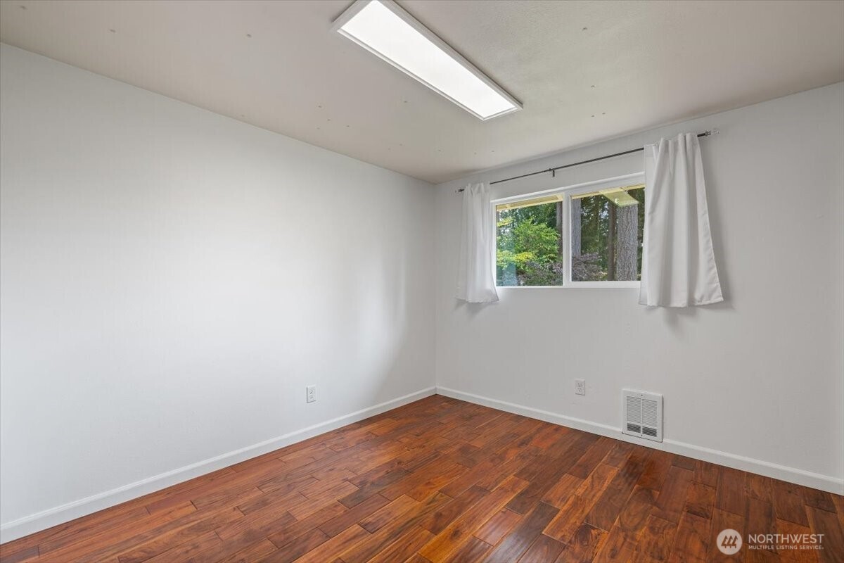 17909 Trombley Road Property Photo 18