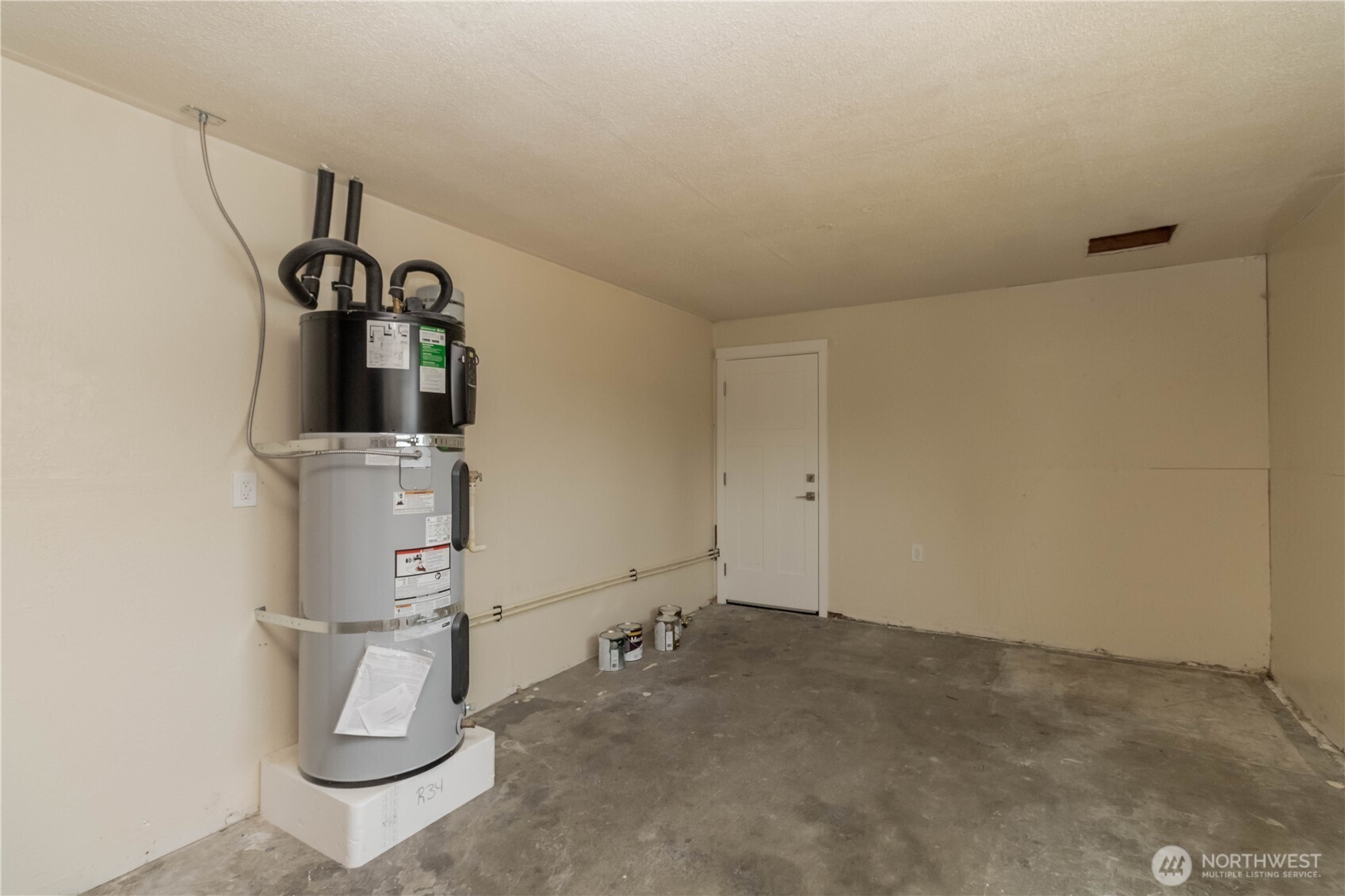 17520 6th Ave Ct E Property Photo 4