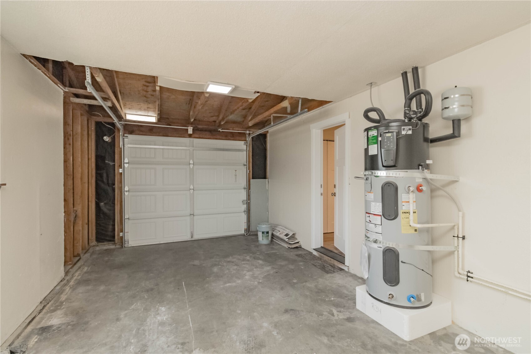 17520 6th Ave Ct E Property Photo 5