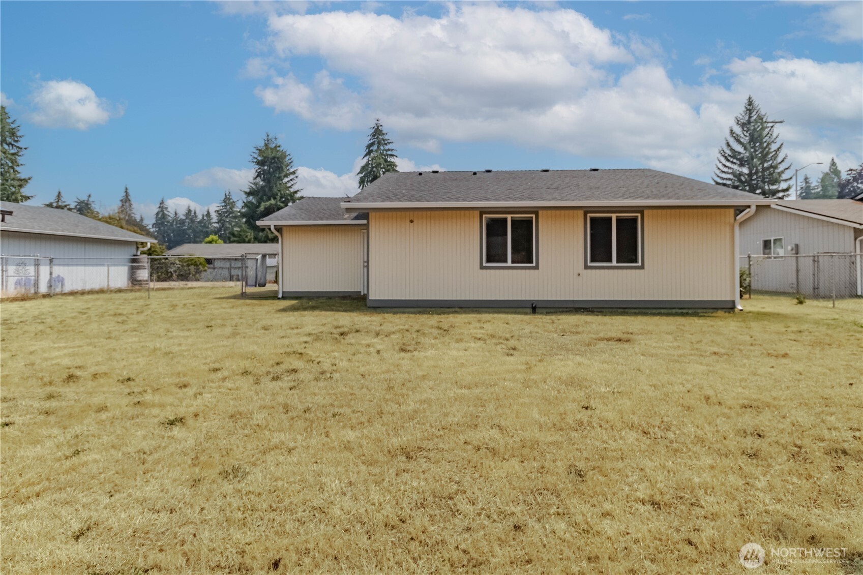 17520 6th Ave Ct E Property Photo 7