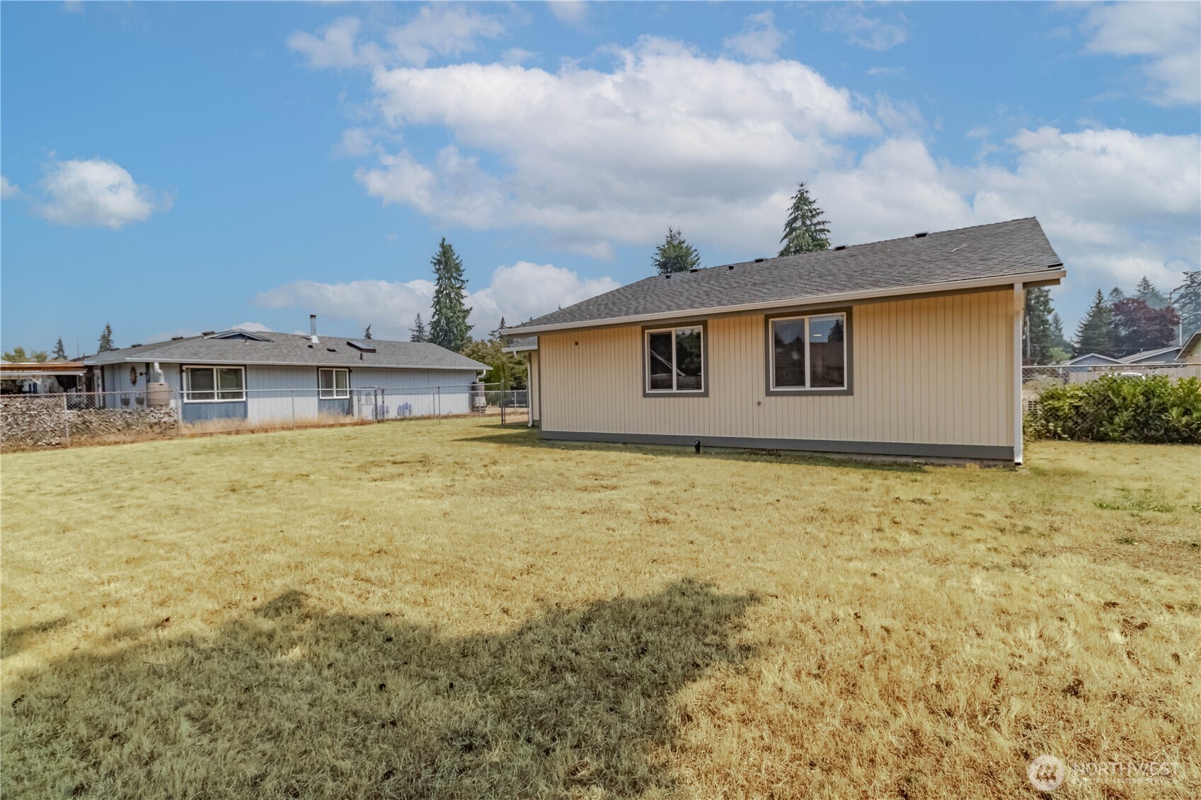 17520 6th Ave Ct E Property Photo 8