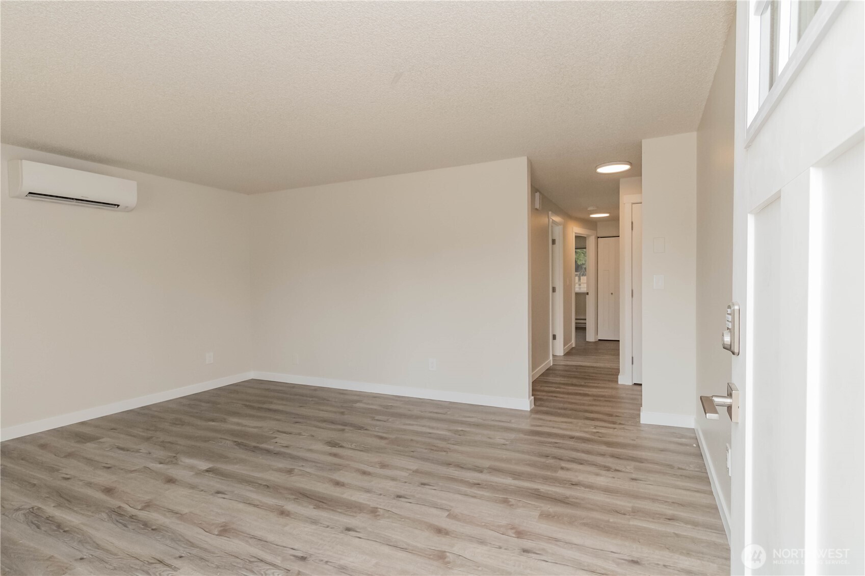17520 6th Ave Ct E Property Photo 9