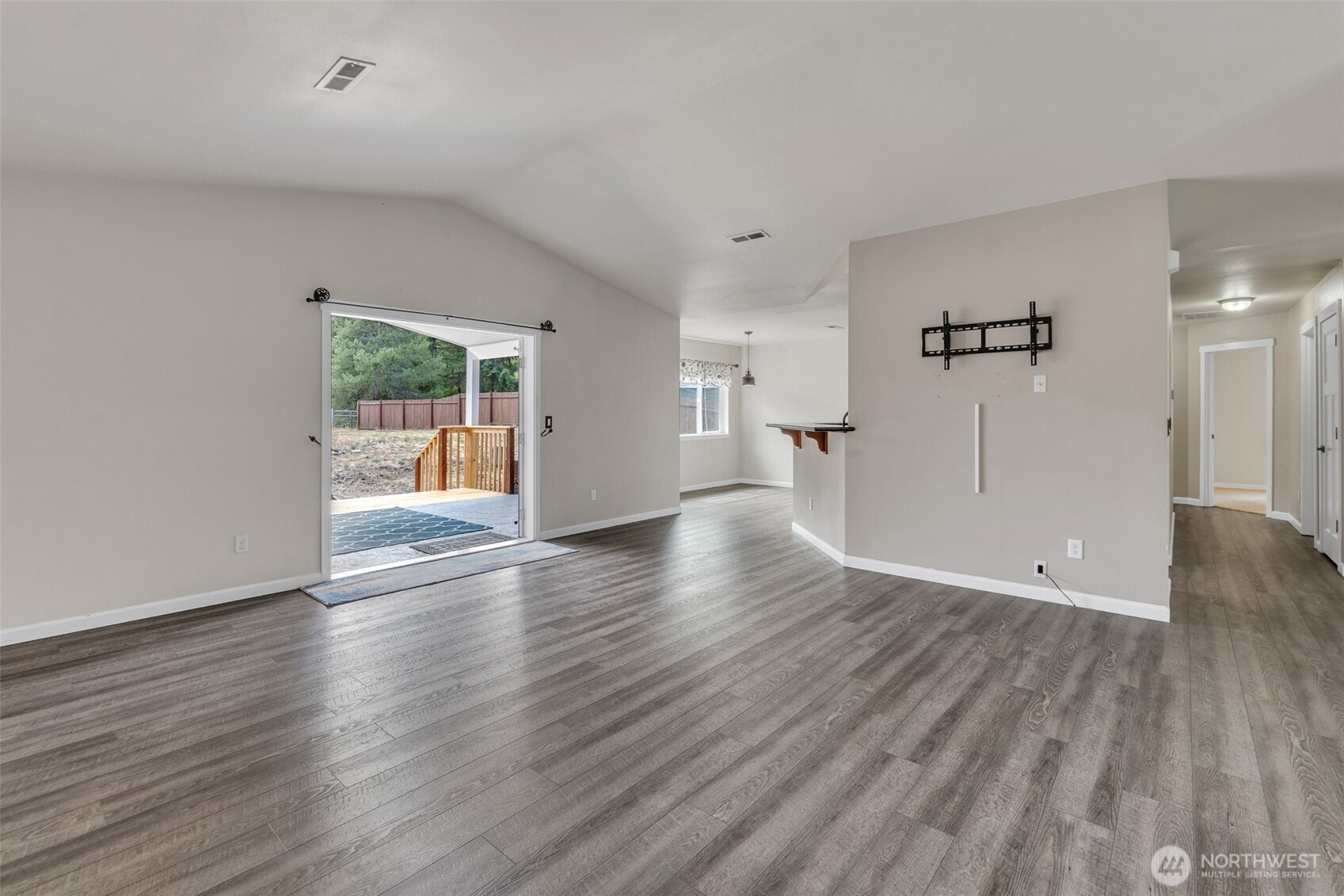 13915 Tomcat Lane Property Photo 11
