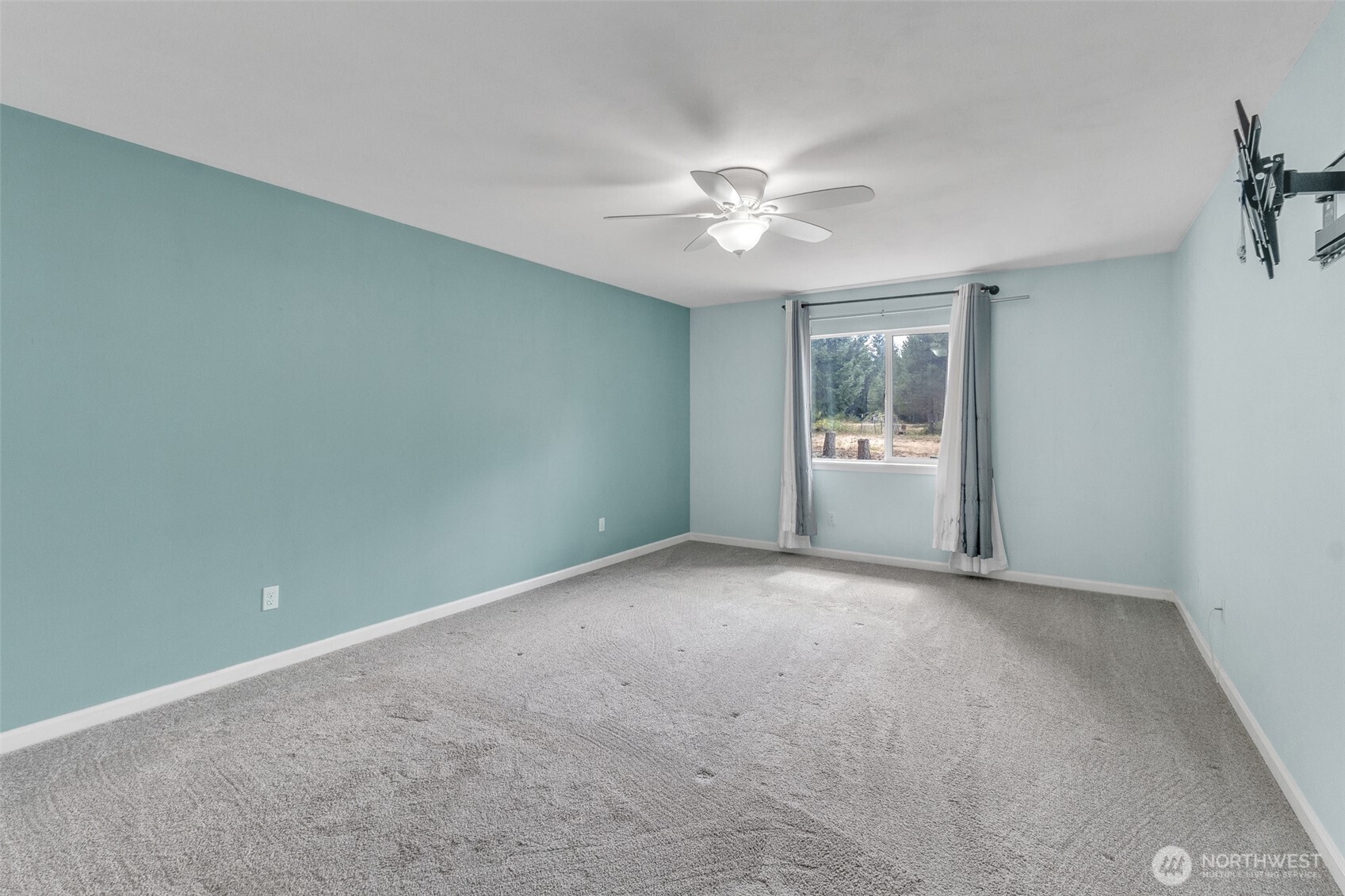 13915 Tomcat Lane Property Photo 14