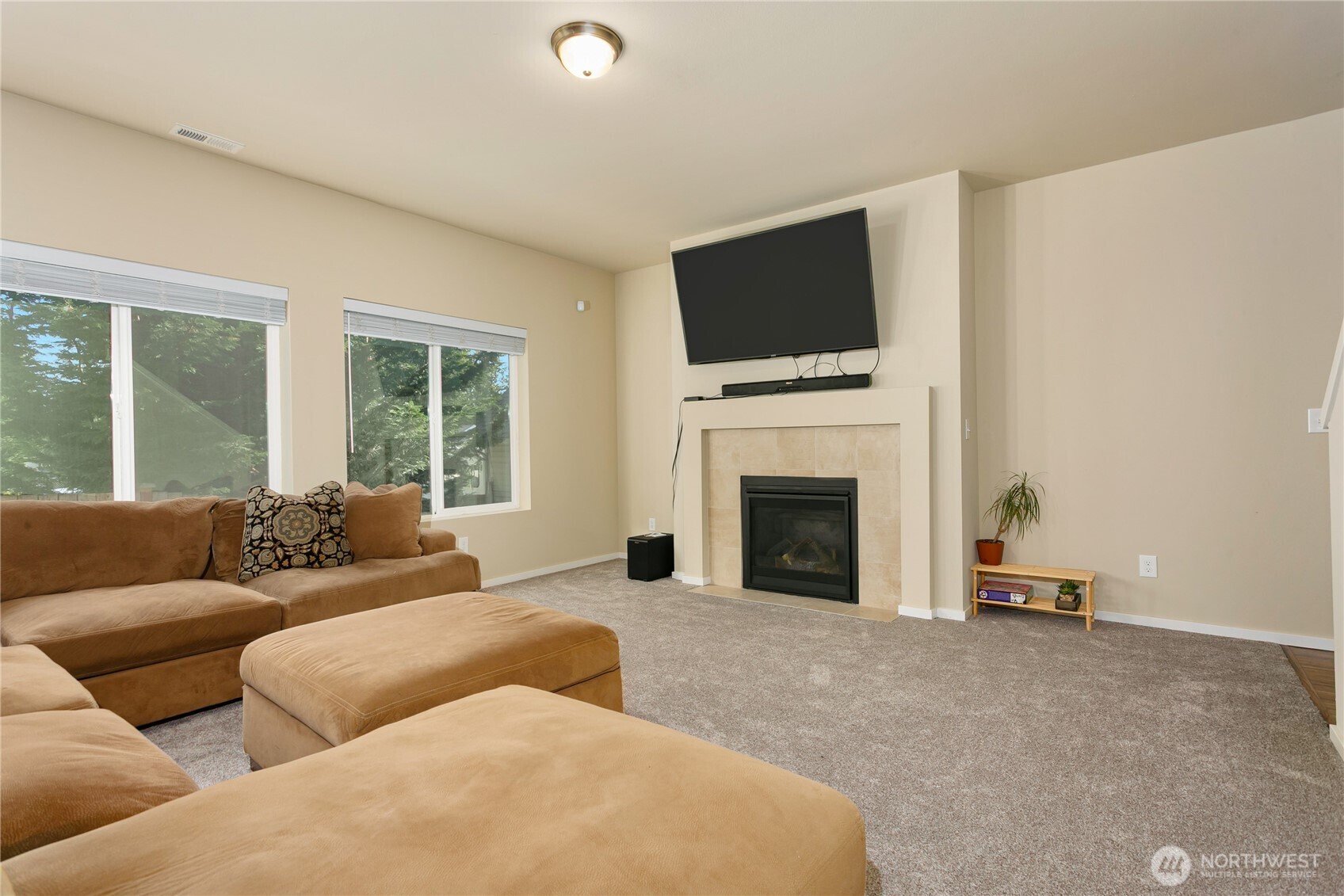 1418 E 68th Street Ct Property Photo 7