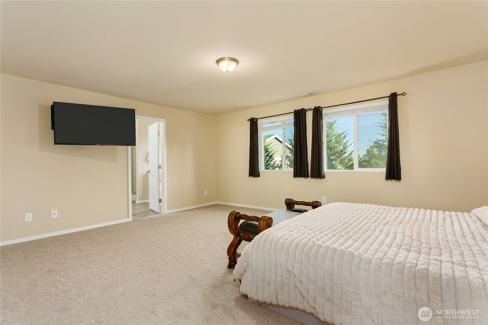 1418 E 68th Street Ct Property Photo 19