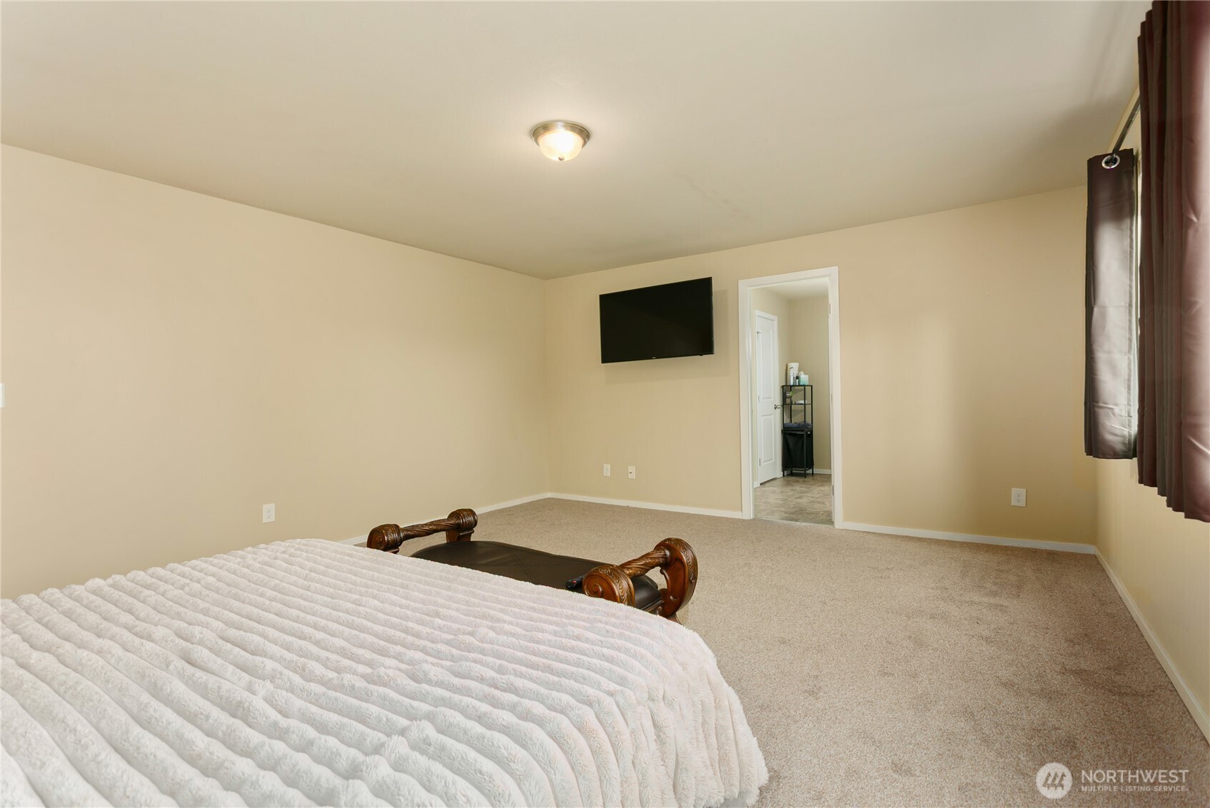 1418 E 68th Street Ct Property Photo 20