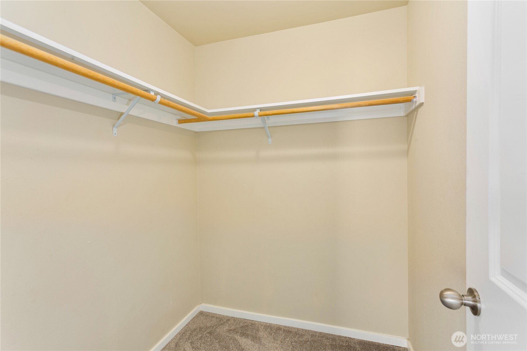 1418 E 68th Street Ct Property Photo 27
