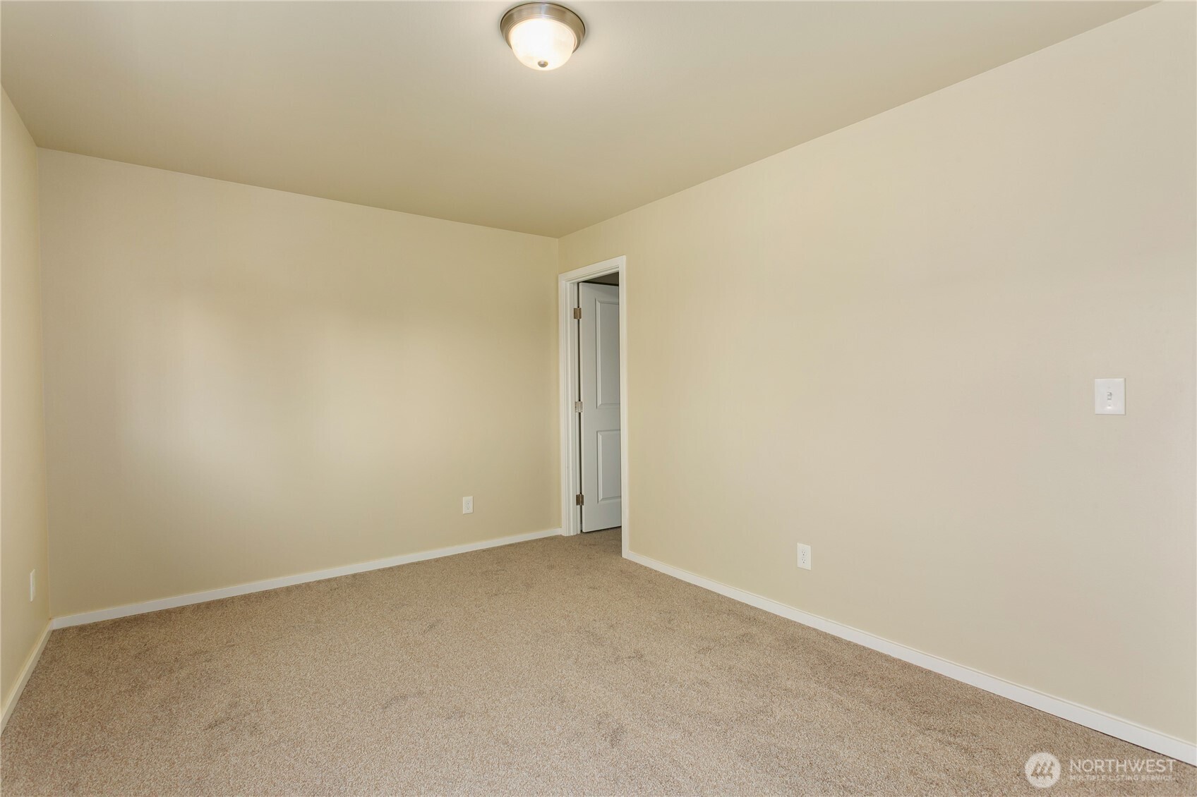 1418 E 68th Street Ct Property Photo 31