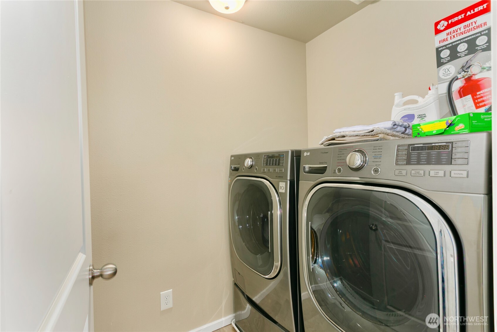 1418 E 68th Street Ct Property Photo 35