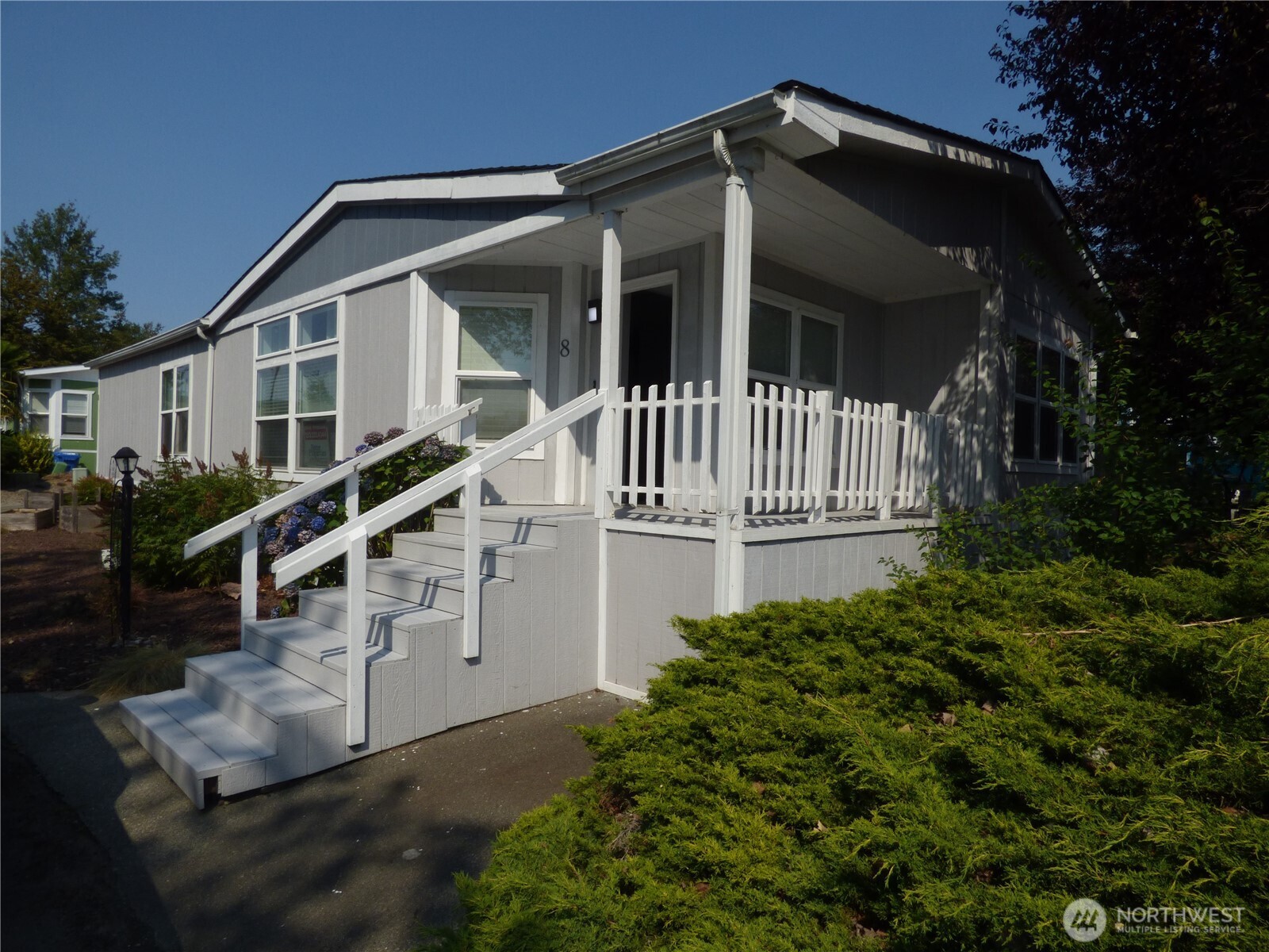 111 99th Street 8 Property Photo 1
