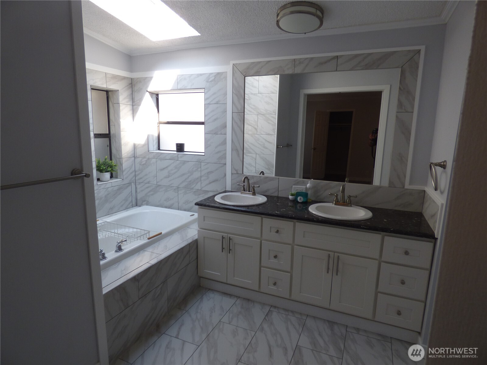 111 99th Street 8 Property Photo 14