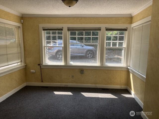 1625 4th Avenue Property Photo 4