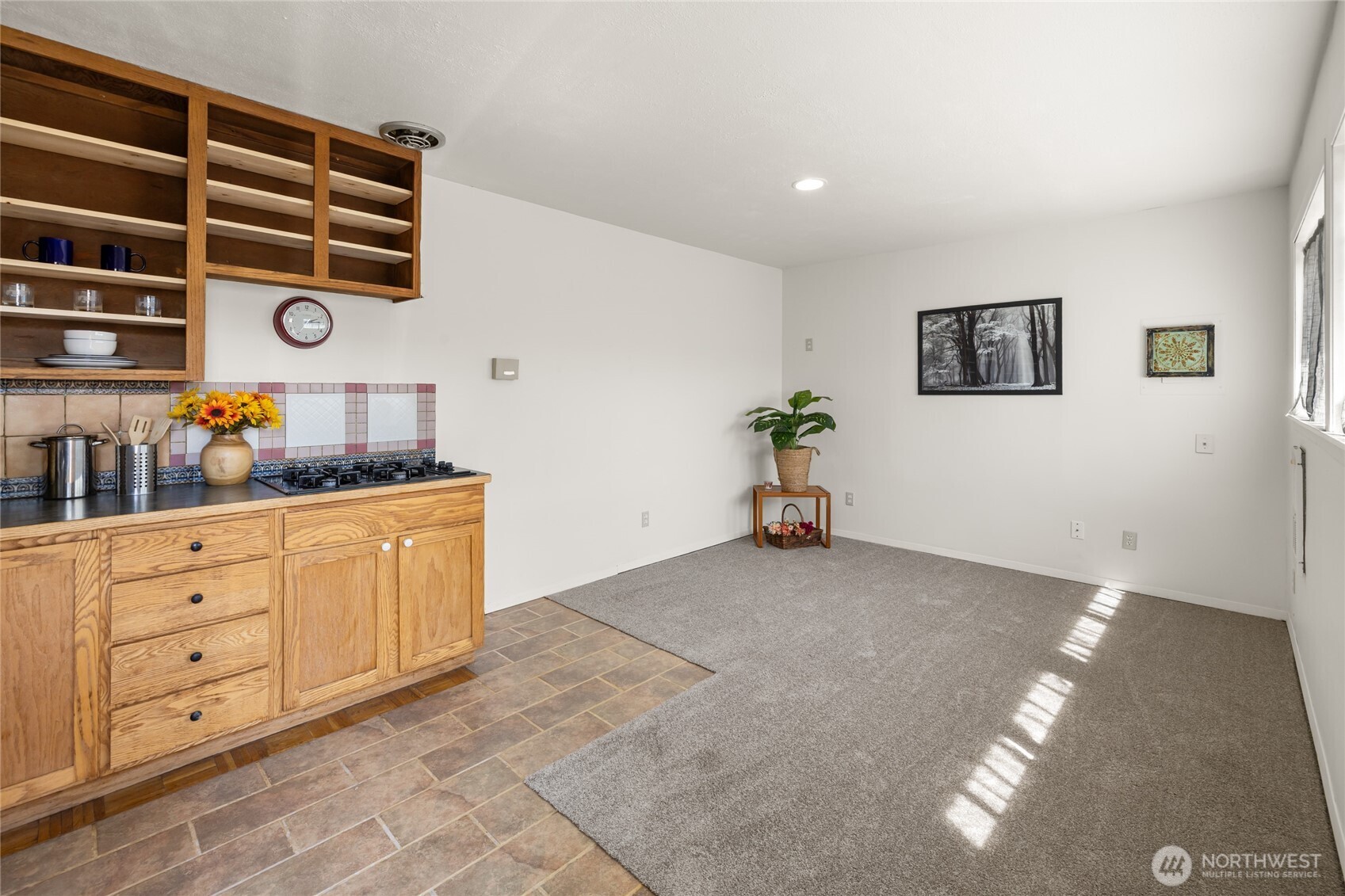 606 S Pearl Street Property Photo 6