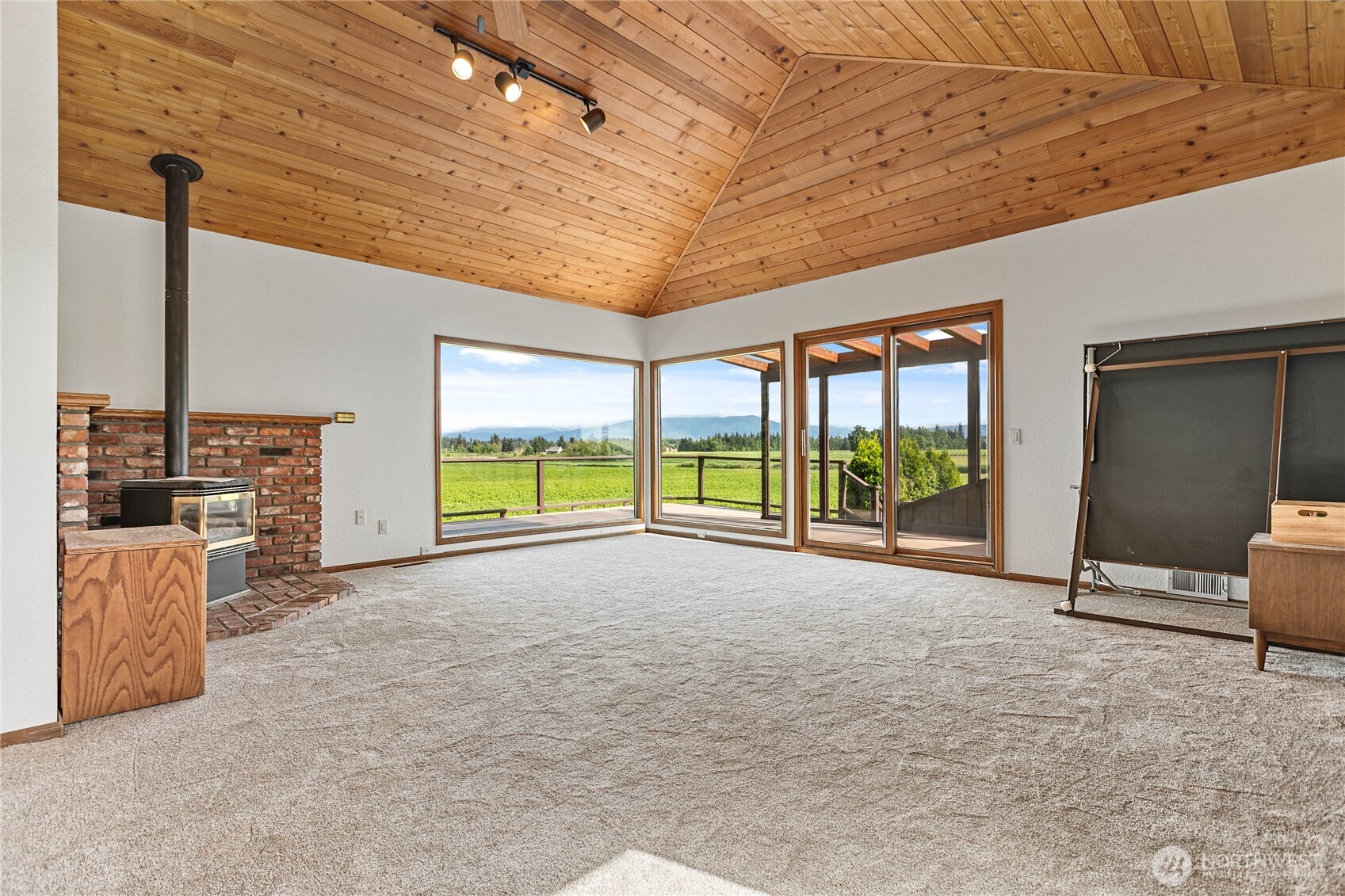1133 E Pole Road Property Photo 29