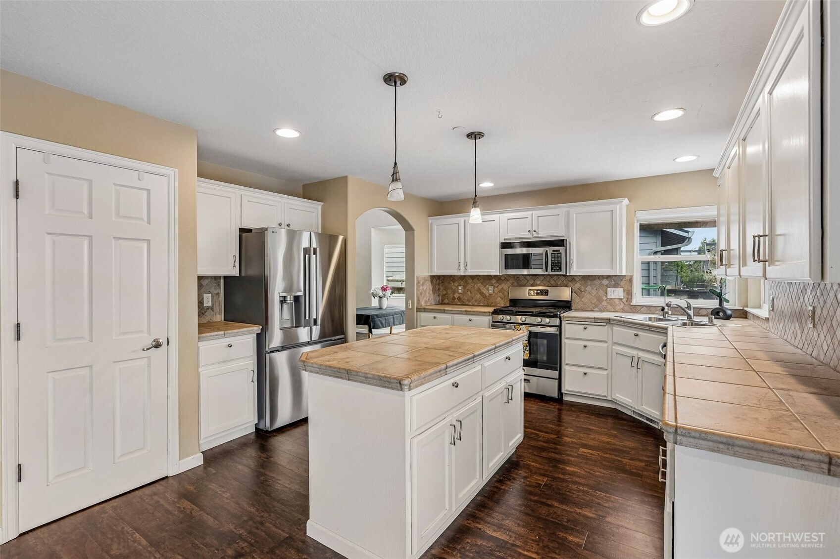 2006 Nw Fargo Loop Property Photo 8