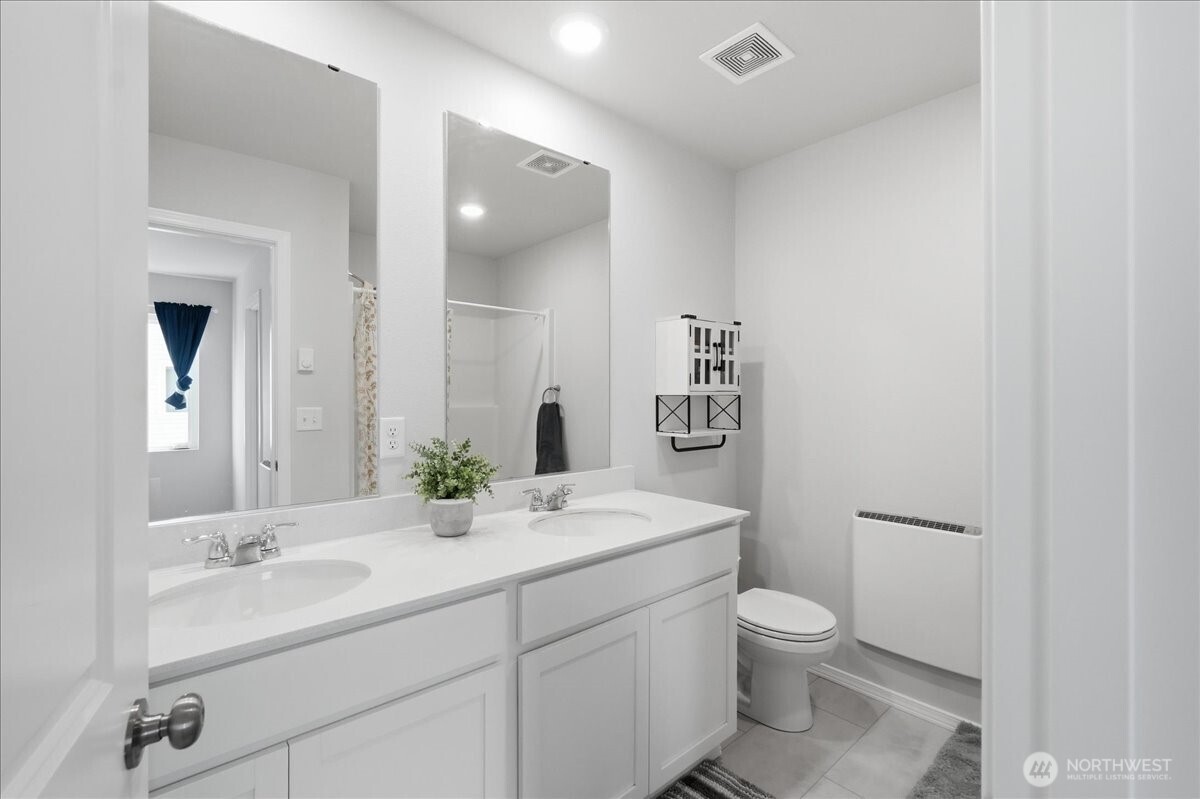 3244 Juno Court B Property Photo 23