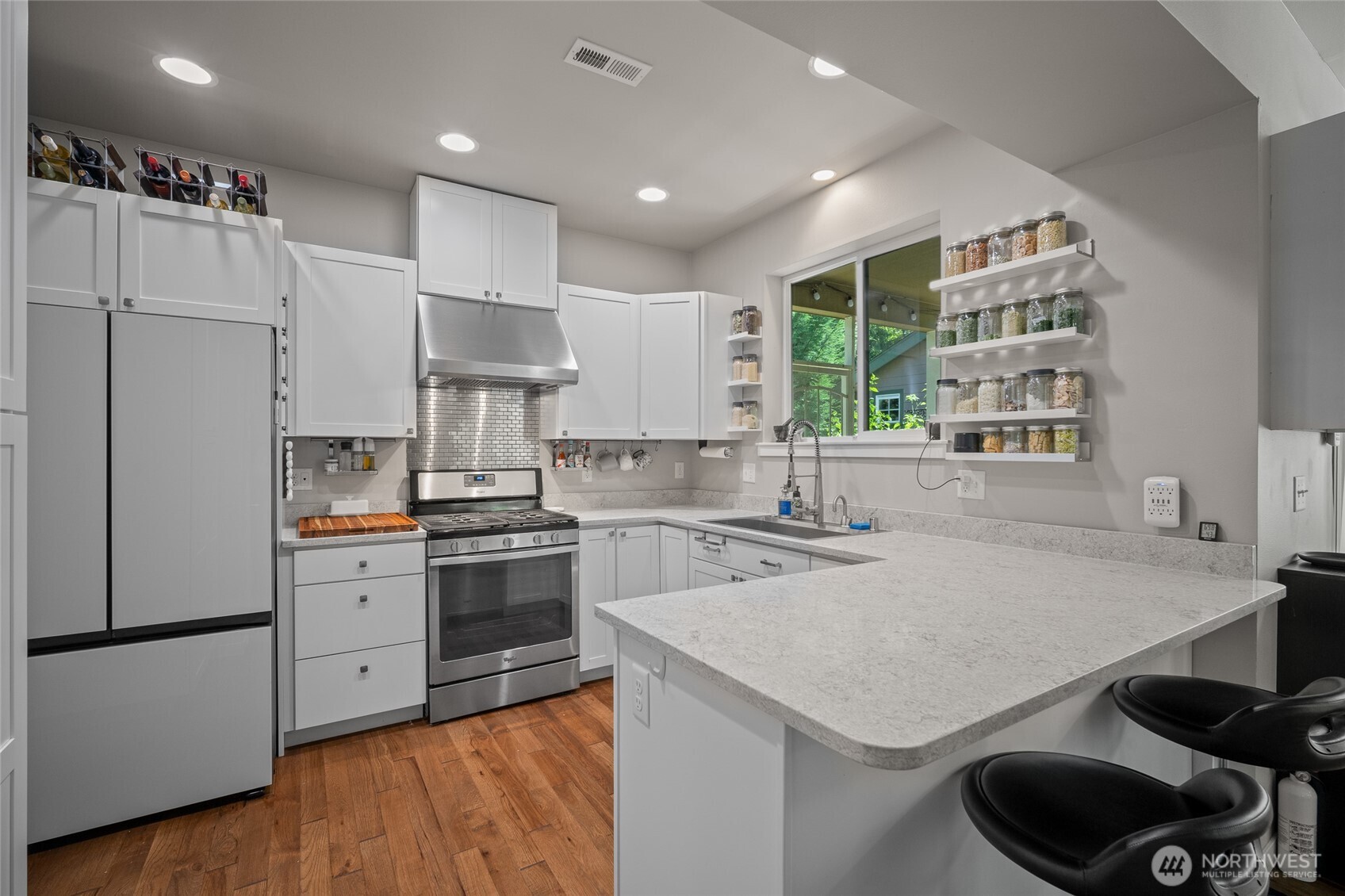 2094 Calico Loop Property Photo 15